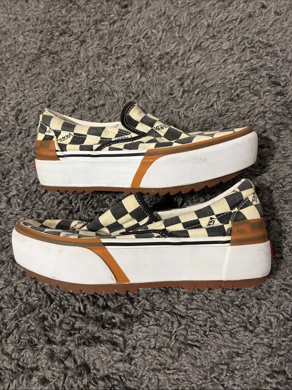 Vans checkerboard platform low